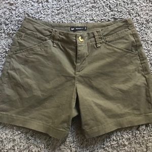 NWOT Lee shorts